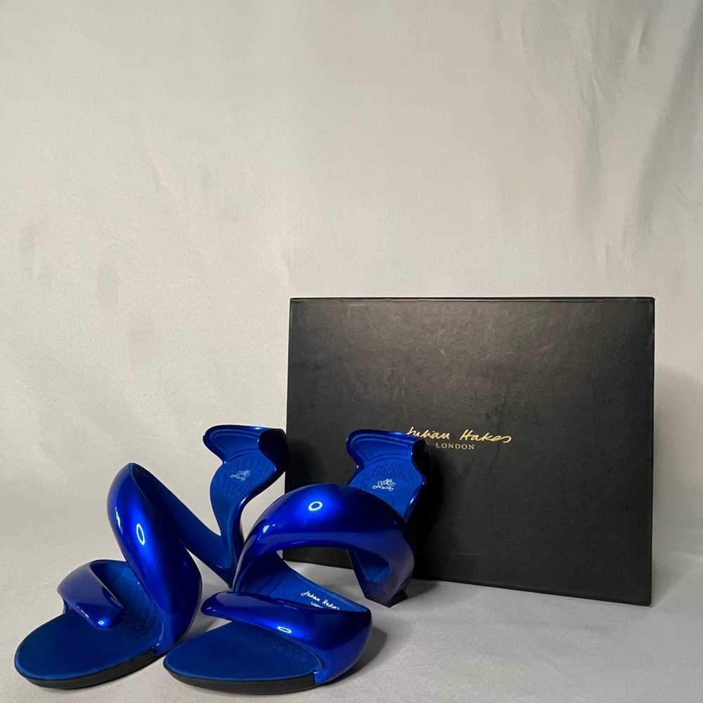 Julian Hakes ‘Mojito’ Heels – Metallic Blue Architectural Statement